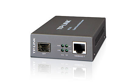 TP-Link MC220L: Der Medienkonverter dient als Adapter zwischen Glasfaser und Netzwerkkabel