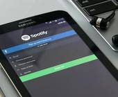 Spotify auf einem kleinen Samsung Tablet