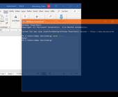 Teilweise durchsichiges PowerShell-Fenster, dahinter eine Word-Datei