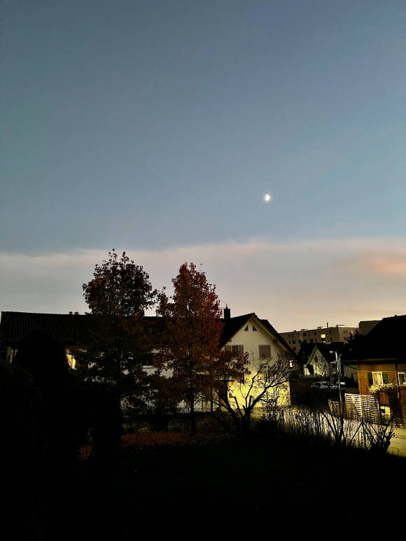 Solange ein Funken Licht da ist, wird die Nacht auf dem iPhone nie stockdunkel