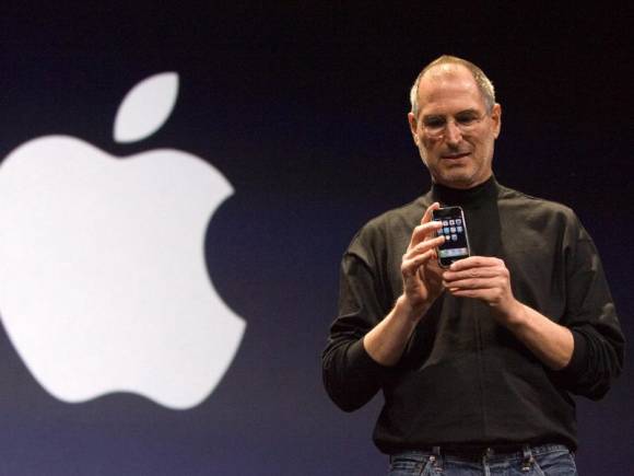 Steve Jobs, Mitbegründer von Apple, stellt das iPhone in San Francisco, USA, vor 