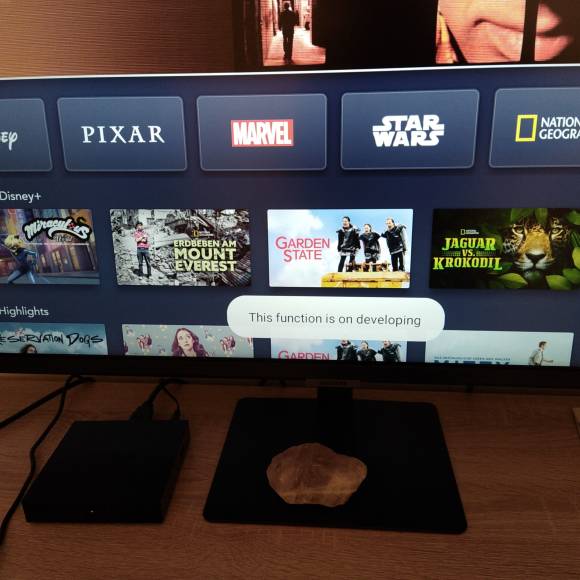 Auf dem Fernseher die Fehlermeldung «This function is on developing»