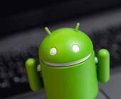 Das grüne Android-Maskottchen aus Kunststoff