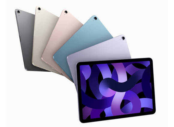 Das Foto zeigt das iPad Air in Dunkelgrau, Crèmeweiss, Pastellrosa, Pastellblau, Pastellviolett von hinten und eines von vorne
