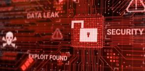 Symbolbild zeigt Platine mit Security-Symbolen 