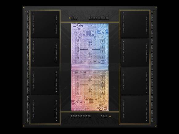Das Foto zeigt zwei Apple M1 «Max», die zum M1 «Ultra» verbunden sind