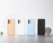 Das Samsung Galaxy A33 5G in Lachsrosa, Weiss, Hellblau und Schwarz