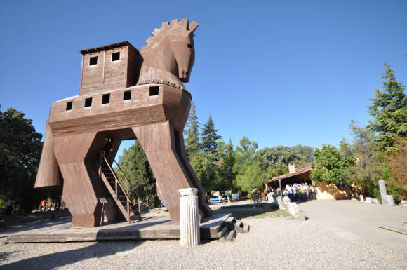 Ein Nachbau des Trojanischen Pferds in Troja, Türkei, Touristenattraktion 