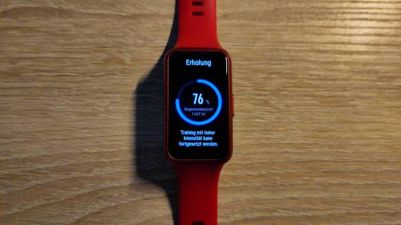 Die Huawei Band 7 zeigt 100% Erholung