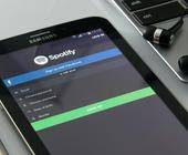 Spotify auf einem kleinen Samsung-Tablet