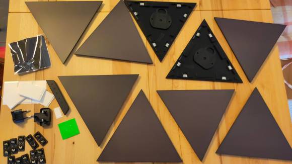 Die ausgepackten Triangles vor der Montage