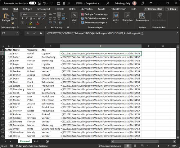 Excel, eine Spalte zeigt die Zelladressen, die wir mit der Formel nachgeschlagen haben