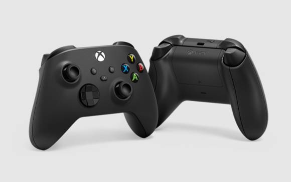 Vorder- und Rückseite des Microsoft Xbox Controllers 
