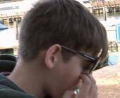 Das verschwommene Bild einer Person aus einem Video
