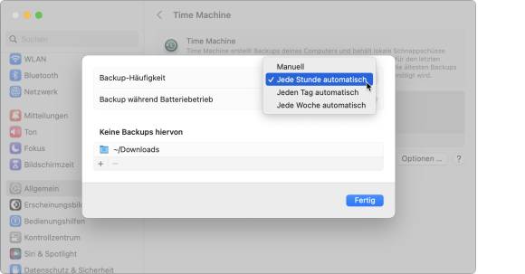 In den Einstellungen zu «Time Machine» wird die Häufigkeit der Backups angepasst