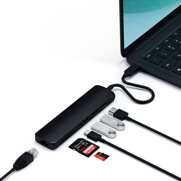Der Satechi Multi-Port-USB-C-Adapter