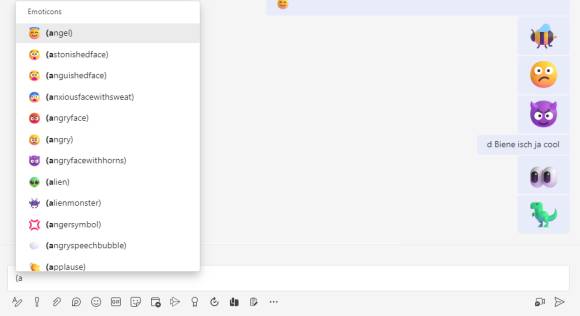 Teams-Fenster zeigt die mit Eingabe von "(a" verfügbaren Emojis