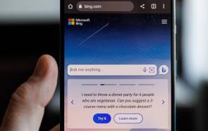 AI Chat-Bot von Microsoft auf einem Smartphone 