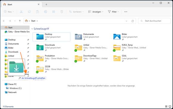 Explorer-Screenshot zeigt einen Explorer-Schnellzugriff, der gerade verschoben wird 