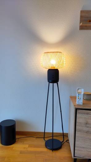 Symfonisk Standfusslampe samt Tradfri-Birne