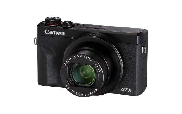 Eine Kamera des Typs Canon PowerShot G7 X Mark III