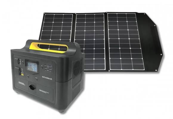 Der Solargenerator mit Solarpanels