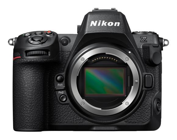 Nikon-Kamera von vorne mit offenem Sensor