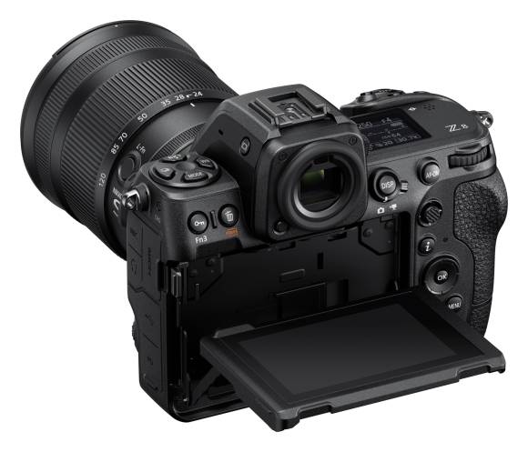 Nikon Z 8 mit gekipptem Display