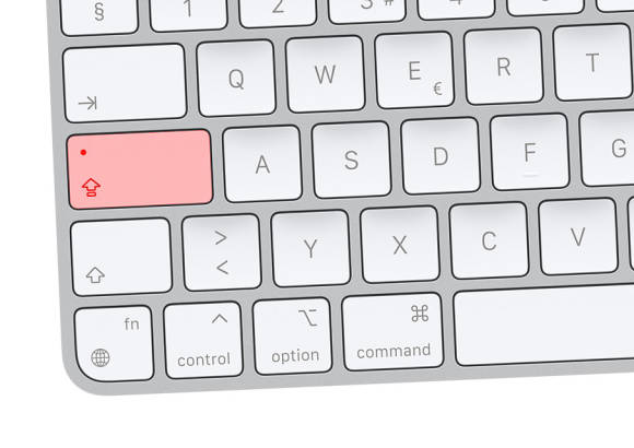 Tastatur mit rot gefärbter Capslock-Taste 