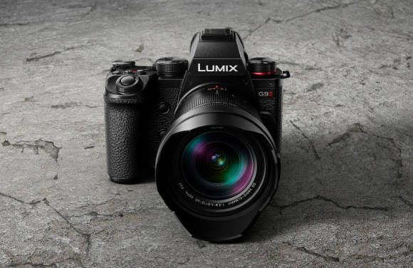 Die Lumix G9 II verwendet das Chassis der S5 II