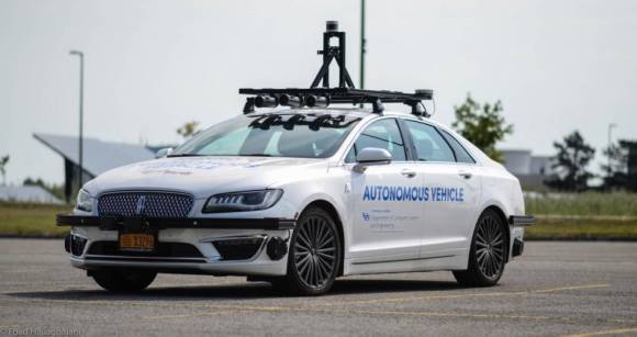 Autonomes Fahrzeug der University of Buffalo bei IT-Security-Tests 