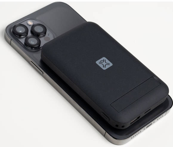 Bild 3: Solche kleinen Magnet-Powerbanks sind für Flugreisen kein Problem