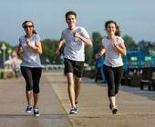 Die junge Generation wendet sich verstärkt realen Sportaktivitäten zu.